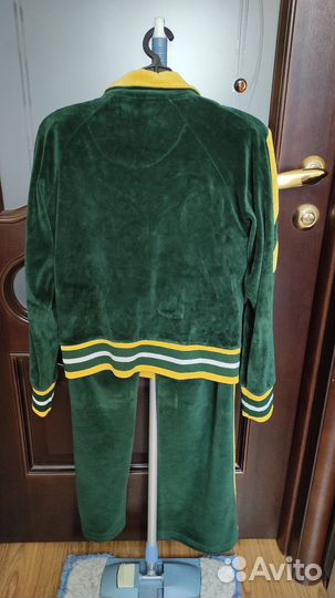 Спортивный костюм женский