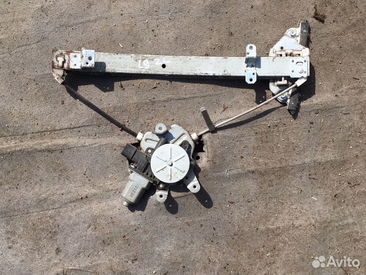 Стеклоподъемник задний Митсубиси Лансер IX