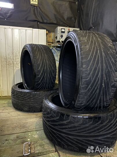 Triangle TR968 245/35 R19 и 265/30 R19 93V