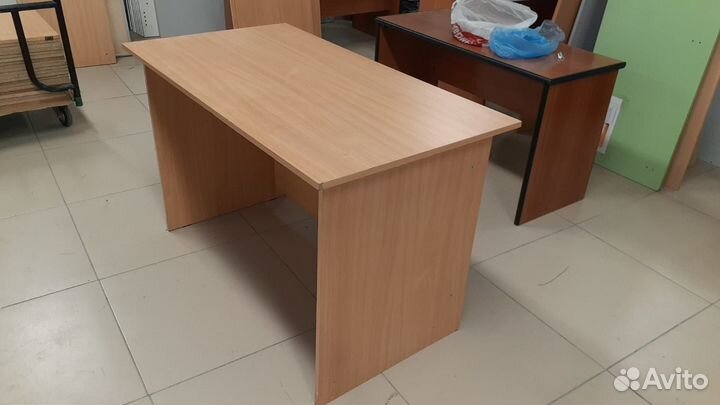 Столы прямые Б.У