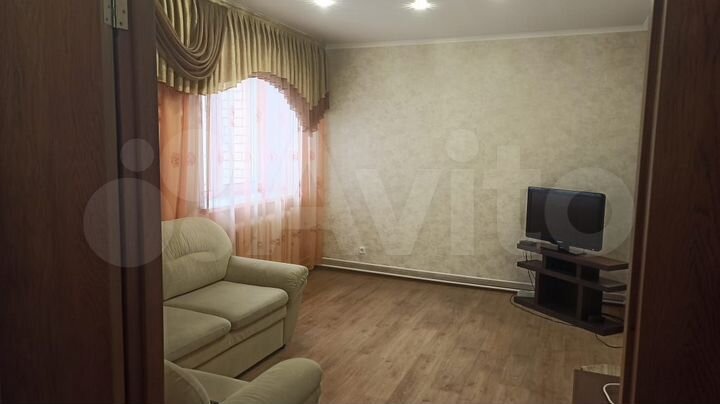 2-к. квартира, 57 м², 7/15 эт.