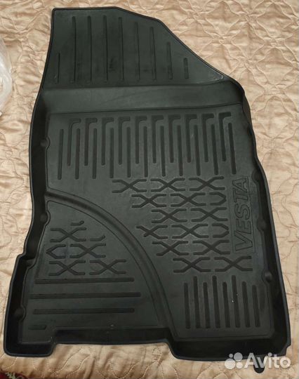 Автомобильные коврики резиновые