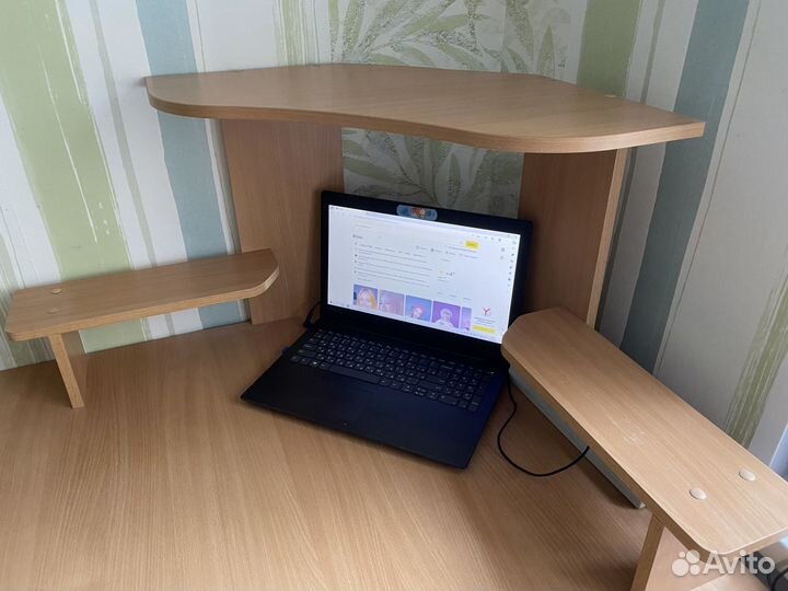 Компьютерный стол