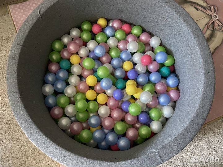 Бассейн с шариками