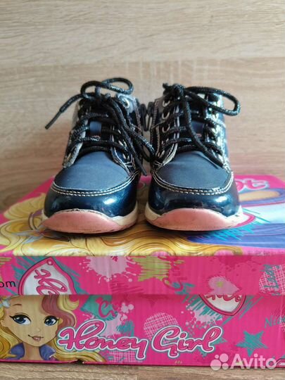 Ботинки на девочку