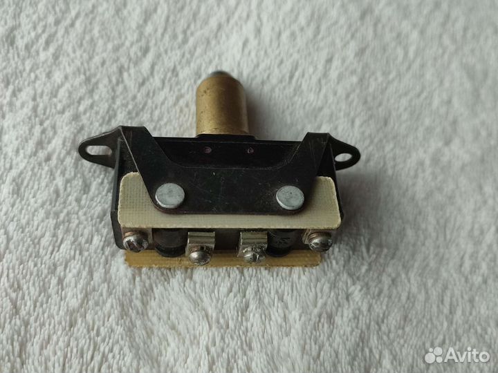 Кнопкапереключатель мп1102У4