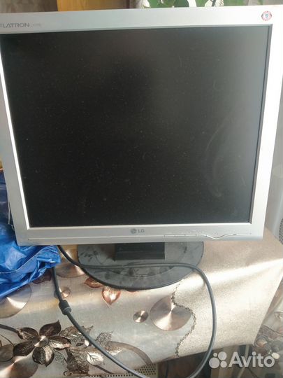 Монитор для компьютера LG L1717S