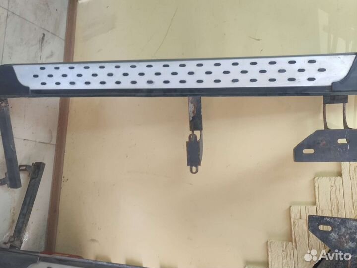 Подножки пороги. Хундай ах35