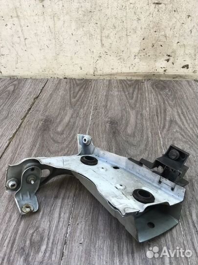 Передняя часть полки крыла передняя правая Opel