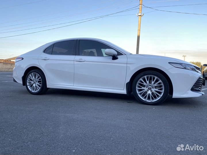 Toyota Camry 2.5 AT, 2020, 170 000 км