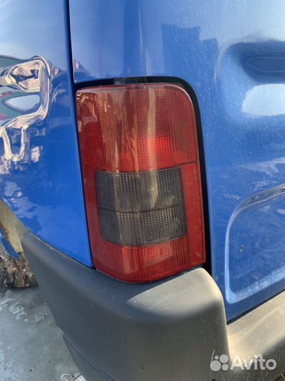 Фонарь левый Citroen Berlingo m49 m59