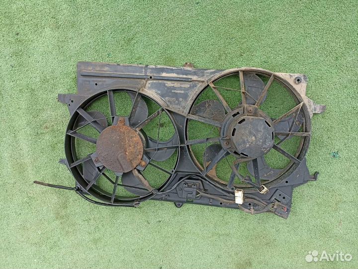 Диффузор радиатора Ford Focus 1 универсал 2.0 2002