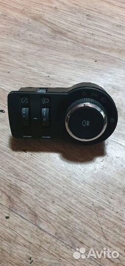 Переключатель света фар Opel Astra J 2010-2017