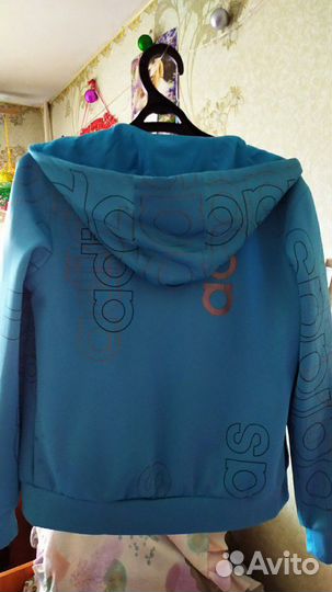 Костюм спортивный