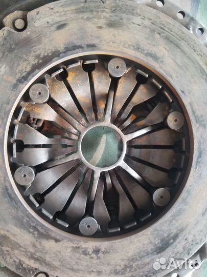 Диск сцепления (корзина) Volvo S60 (30651396)