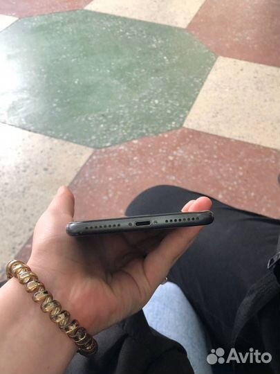iPhone 8 Plus, 64 ГБ