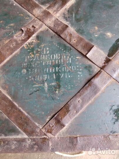 Сундук старинный деревяный есть роспись 3 мастеров