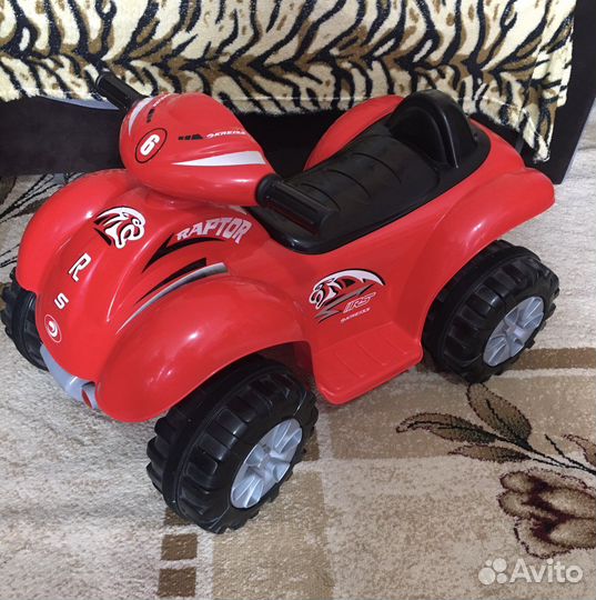 Детский квадроцикл на аккумуляторе