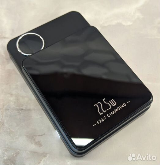 Powerbank с беспроводной зарядкой Magsafe