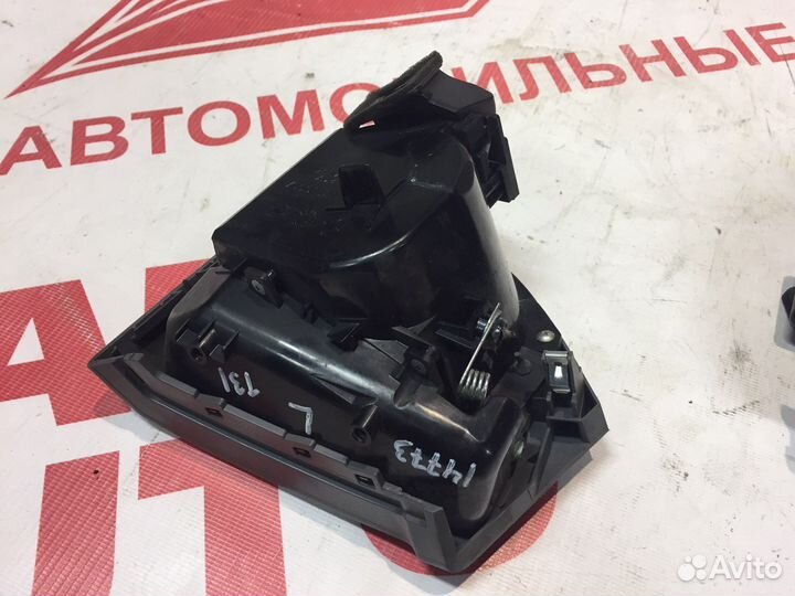 Подстаканники в торпеду Nissan X-Trail T31