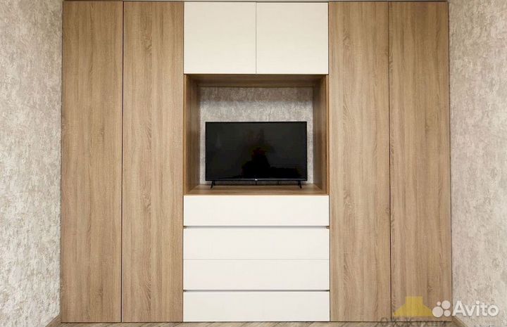 Распашной шкаф