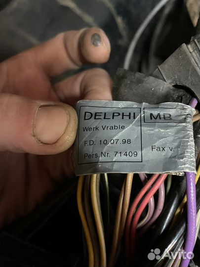 Проводка подкопотная (Коса ) Месредес w210 m112