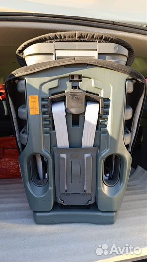 Автомобильное кресло britax romer