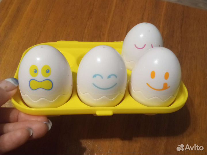 Развивающая игрушка Tomy Найди яйцо