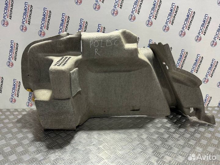 Обшивка багажника Volkswagen Polo 5