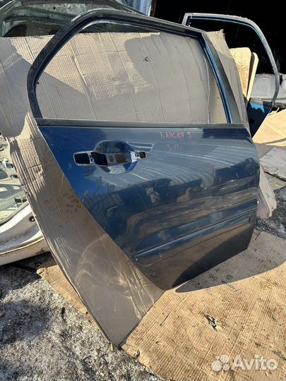 Задняя правая дверь Mitsubishi Lancer 9