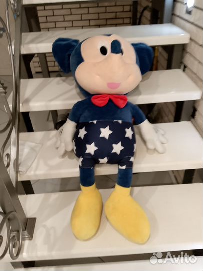 Игрушка Мики Маус