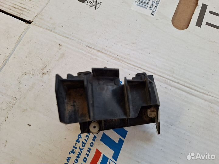 Кронштейн заднего бампера Toyota prado 150