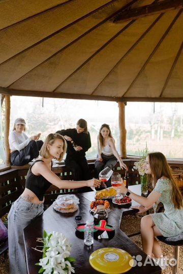 Аренда беседки у воды с мангальной зоной