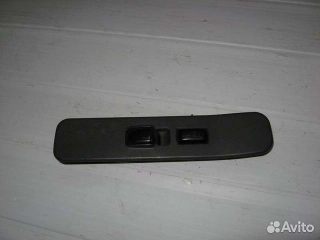 Кнопка стеклоподъемника Mitsubishi Montero (Pajero