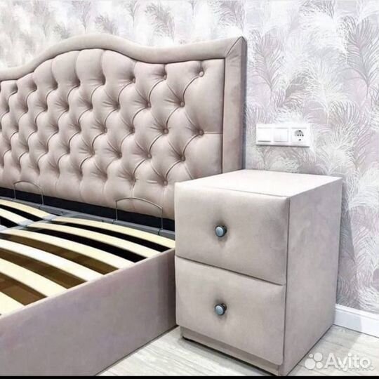 Кровать двухспальная новая с ящиками
