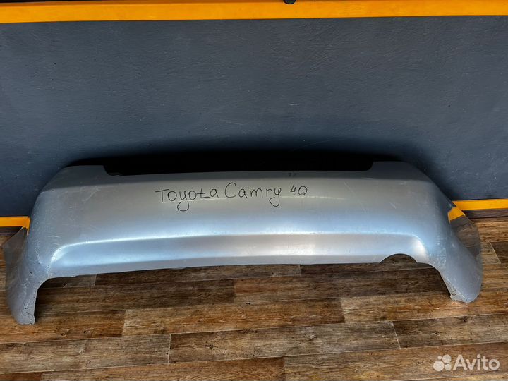 Задний бампер Toyota Camry 40