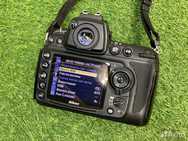 Nikon D700 234.000 кадров