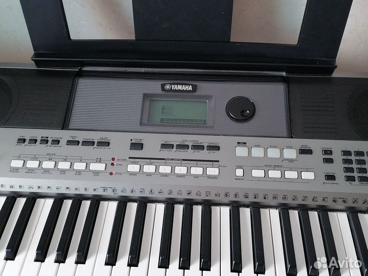 Синтезатор yamaha psr e443