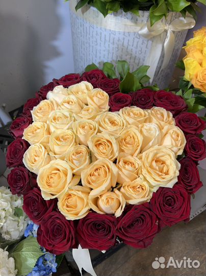 Букет сердце из роз