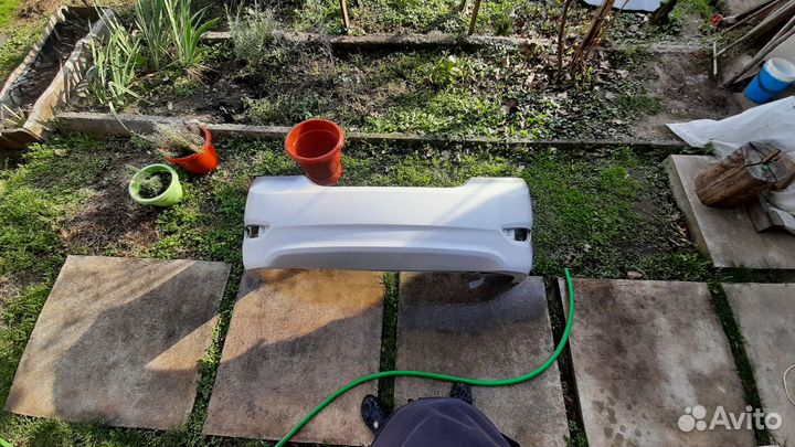 Задний бампер hyundai solaris 2014