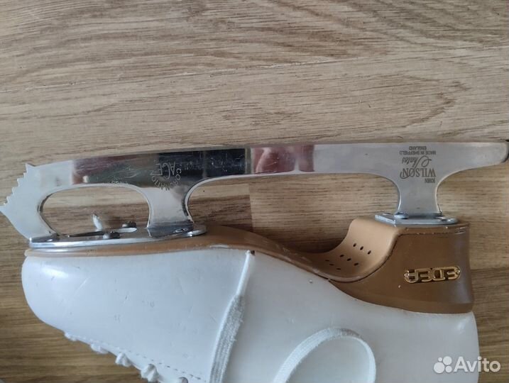 Продаю фигурные коньки Edea Overture 235