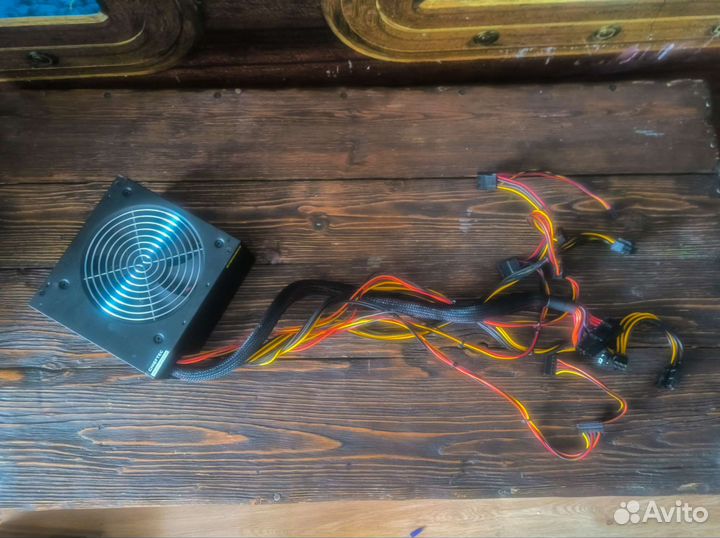 Блок питания chieftec на 600w