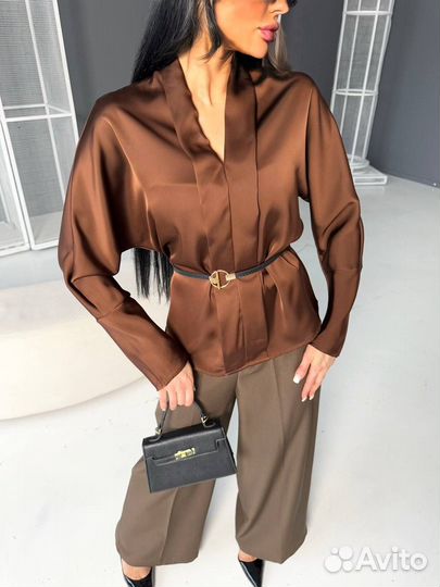 Стильная блузка ремешок в комплекте