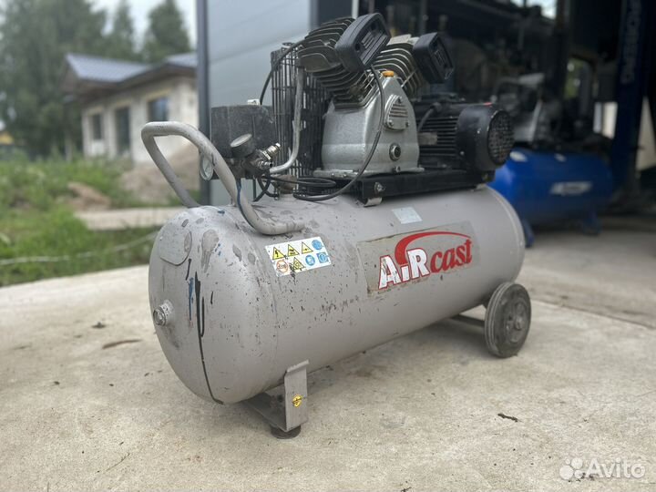 Поршневой копрессор aircast