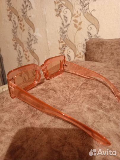 Солнечные очки женские