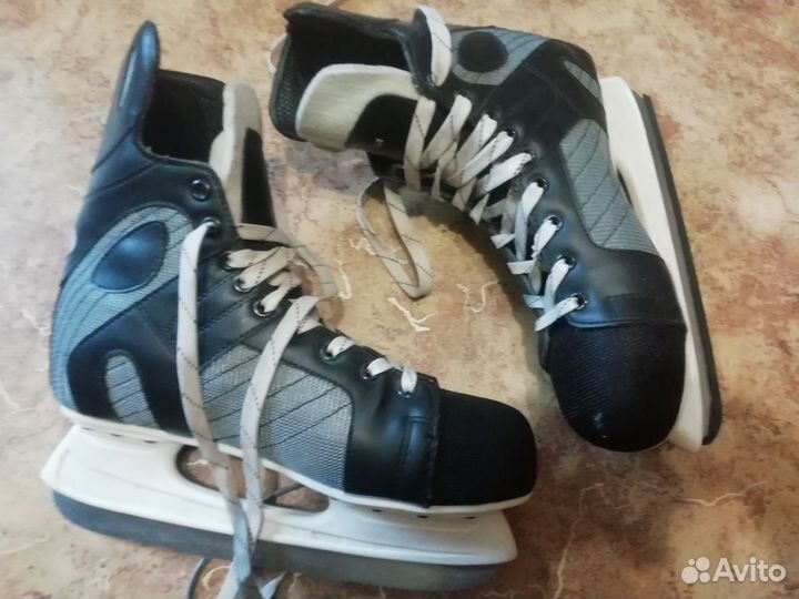 Коньки спортивные 45 размер