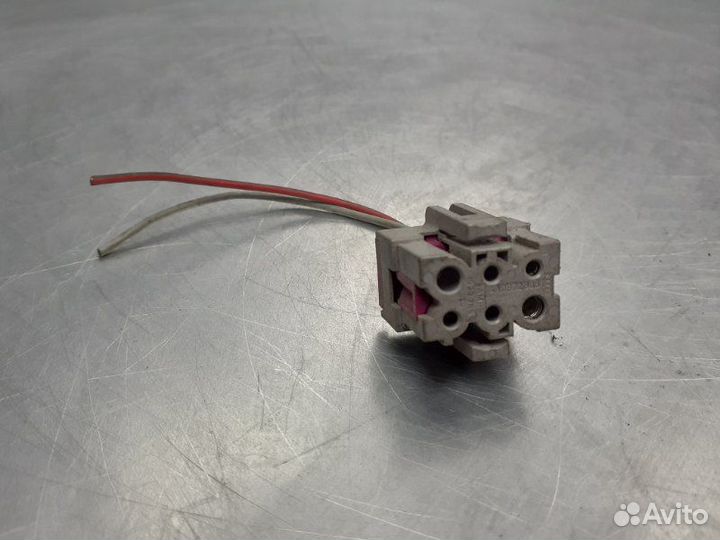 Разъем 3 контактный