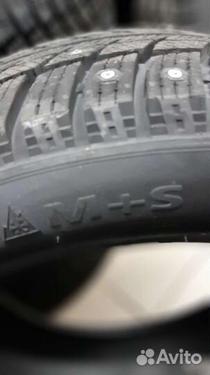 Landsail Ice Star IS33 215/55 R17 94T