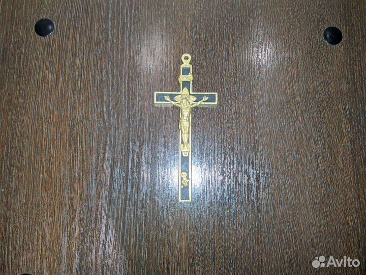 Крест-распятие