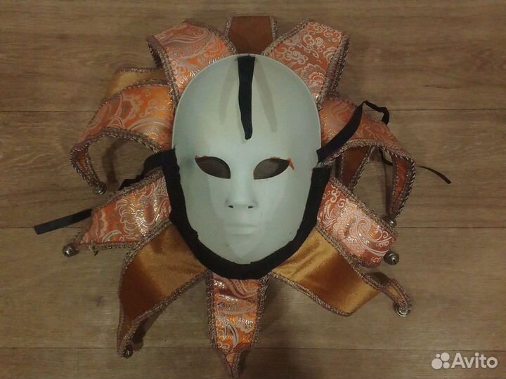 Маска карнавальная
